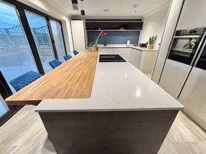 Kitchen- click for photo gallery